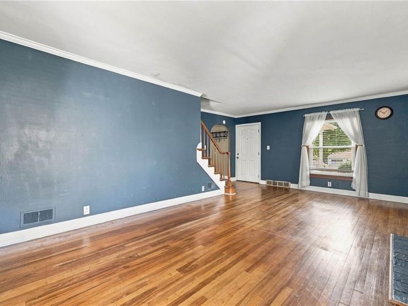 250 S Xenia Drive, Enon Vlg, OH 45323 Photo 8
