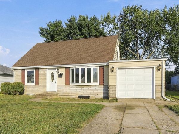 809 Garden Lane, South Bend, IN 46619