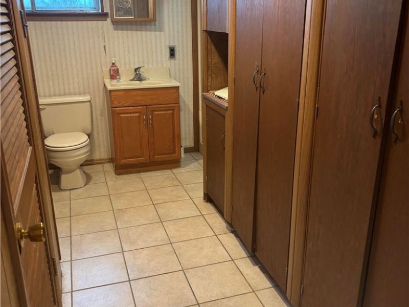 19202 Davinwood Drive, Cleveland, OH 44135 Photo 26