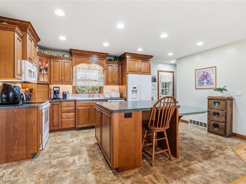 3834 Southway Street SW, Massillon, OH 44646 Photo 14