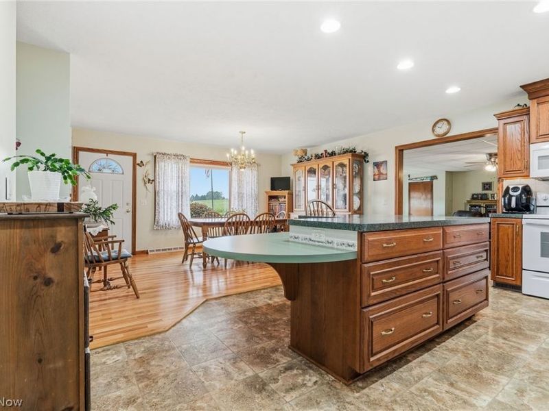 3834 Southway Street SW, Massillon, OH 44646 Photo 15