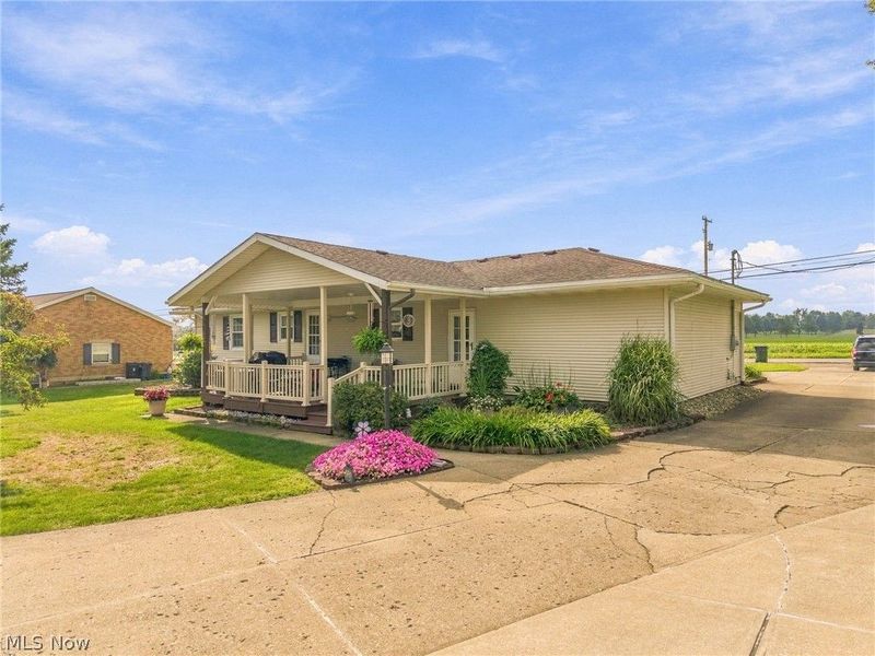 3834 Southway Street SW, Massillon, OH 44646 Photo 3