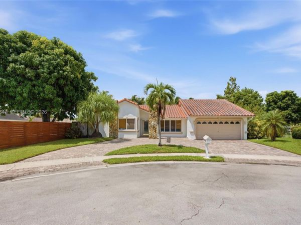 511 NW 104th Ave , Plantation, FL 33324