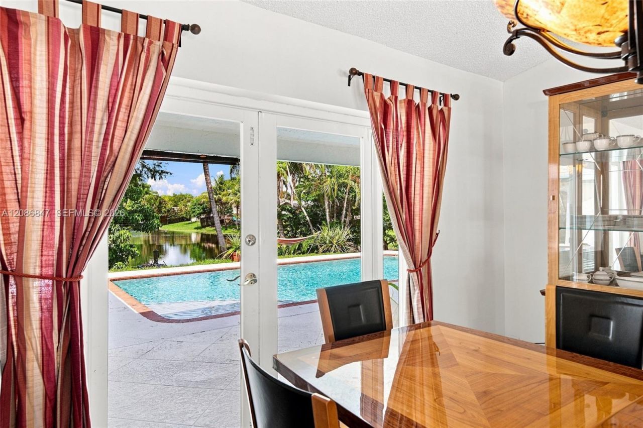 511 NW 104th Ave, Plantation, FL 33324 Photo
