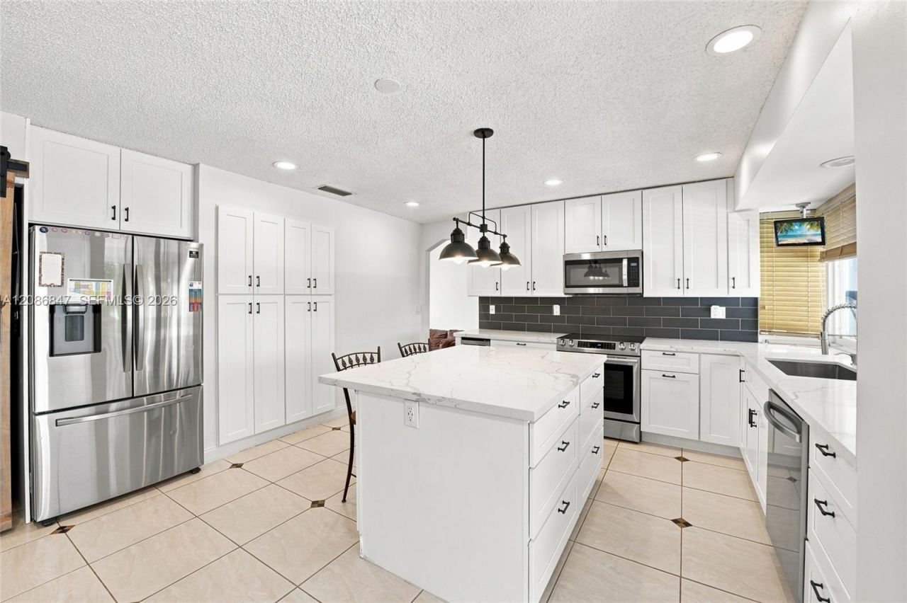 511 NW 104th Ave, Plantation, FL 33324 Photo