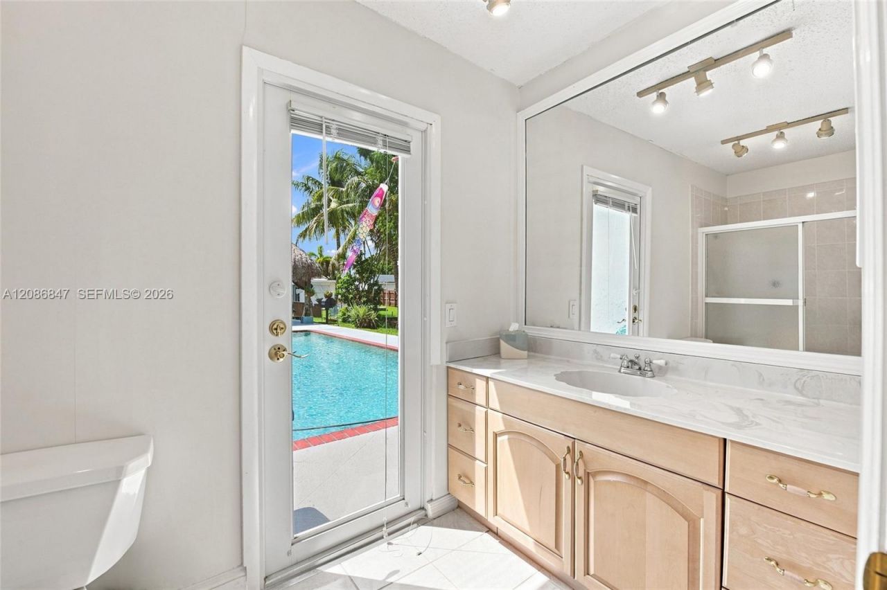511 NW 104th Ave, Plantation, FL 33324 Photo