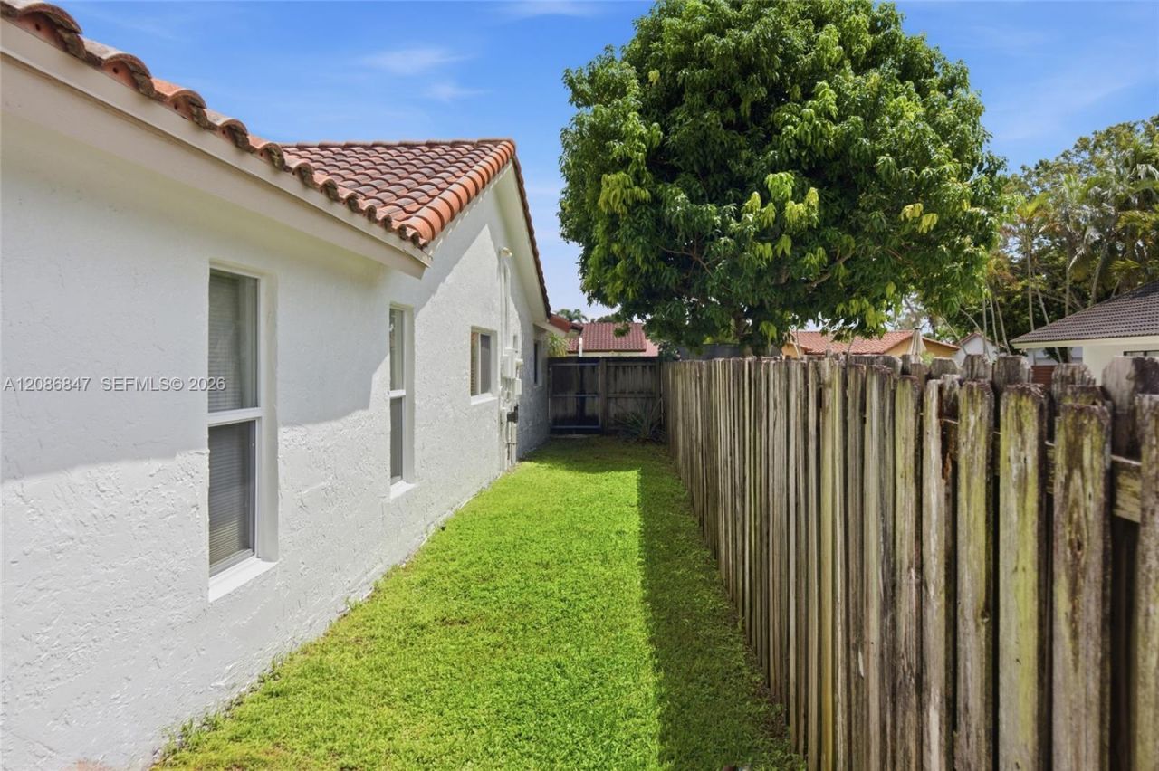 511 NW 104th Ave, Plantation, FL 33324 Photo