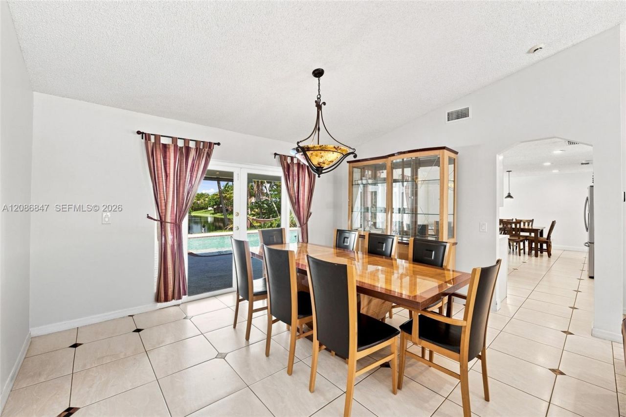 511 NW 104th Ave, Plantation, FL 33324 Photo