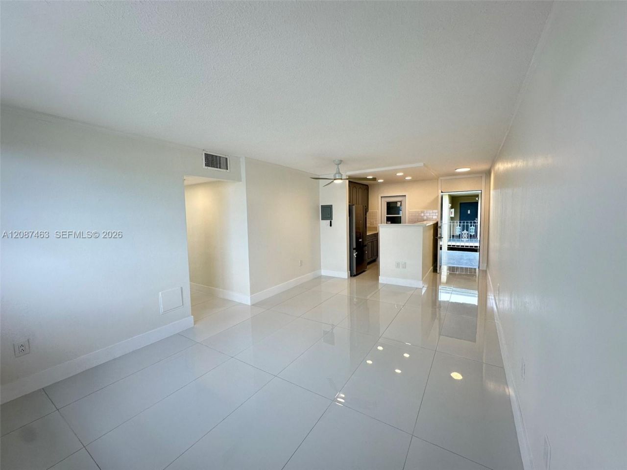 921 Jefferson Ave, Unit 4E, Miami Beach, FL 33139 Photo