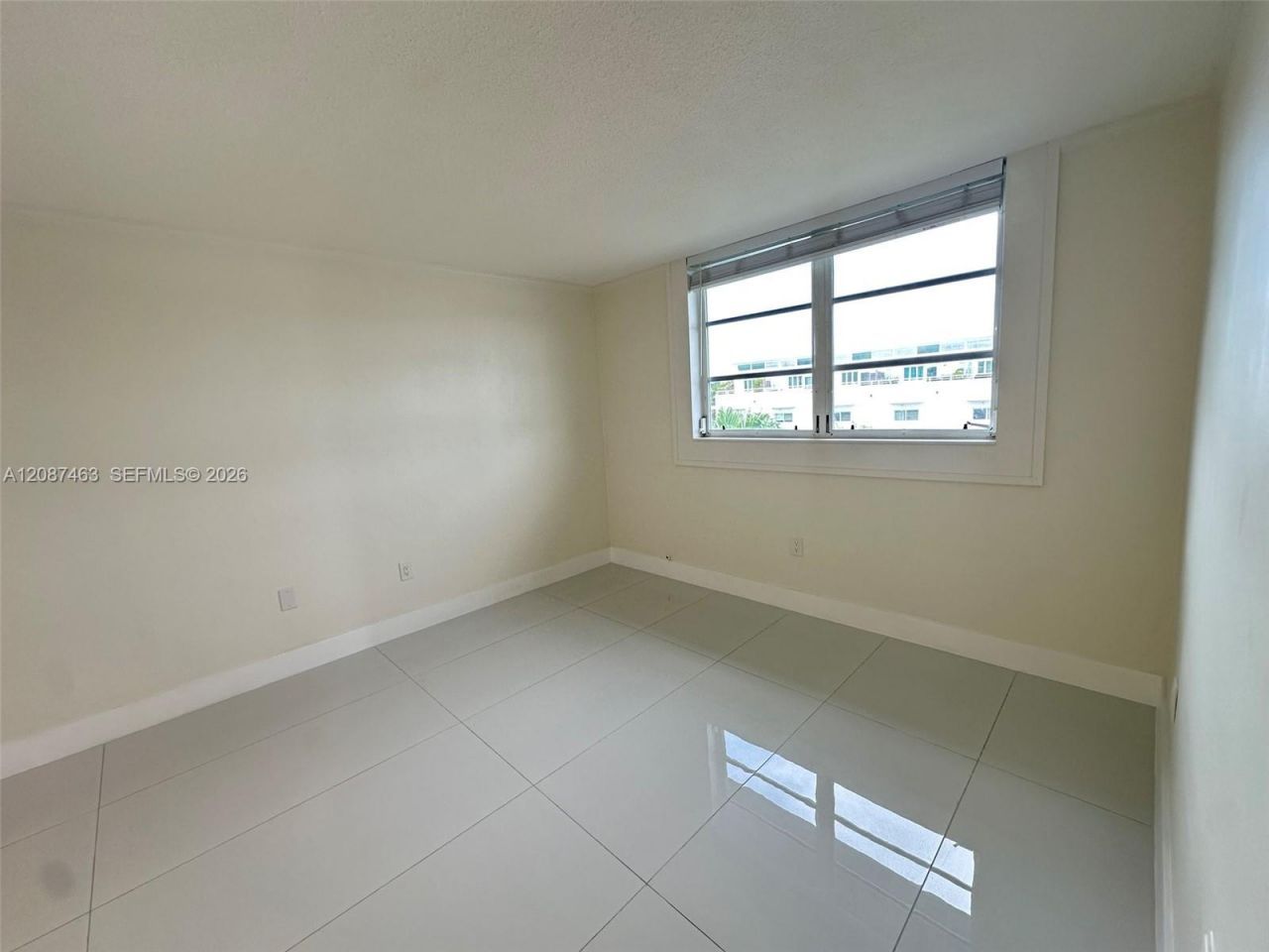 921 Jefferson Ave, Unit 4E, Miami Beach, FL 33139 Photo