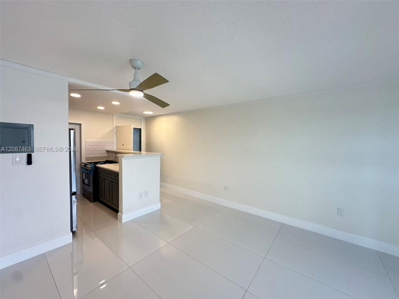 921 Jefferson Ave, Unit 4E, Miami Beach, FL 33139 Photo