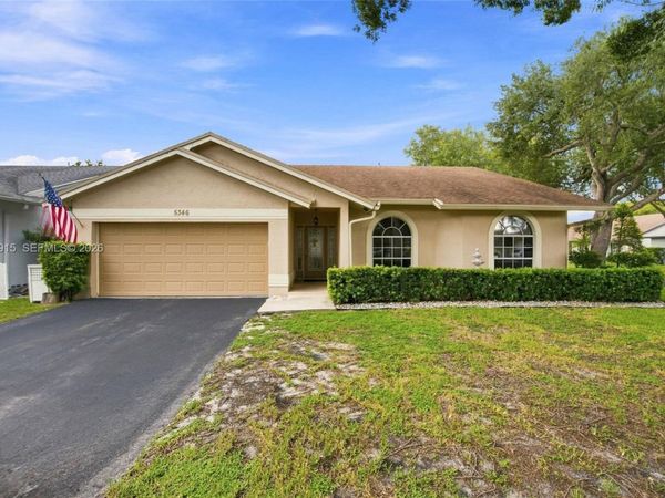 5346 NW 99th Way , Coral Springs, FL 33076