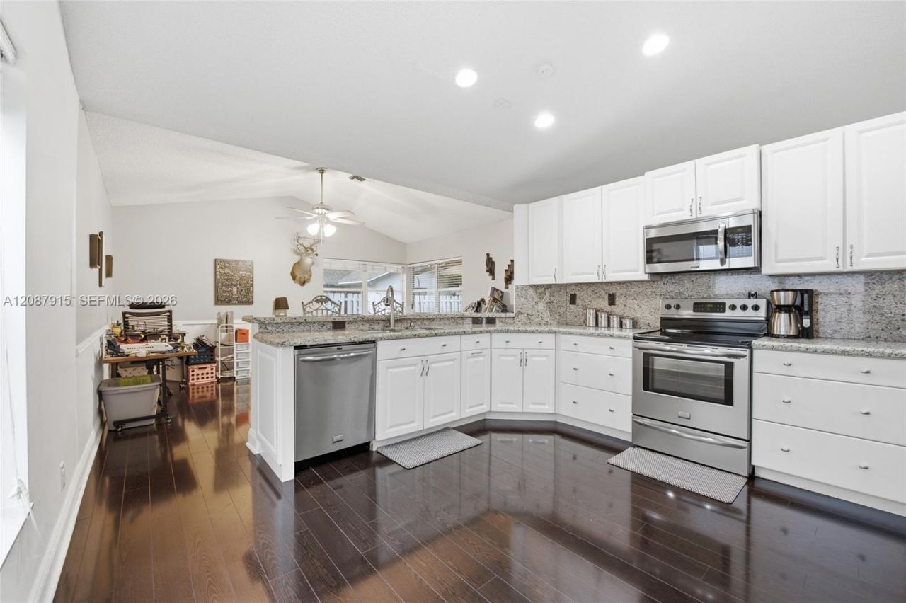 5346 NW 99th Way, Coral Springs, FL 33076 Photo