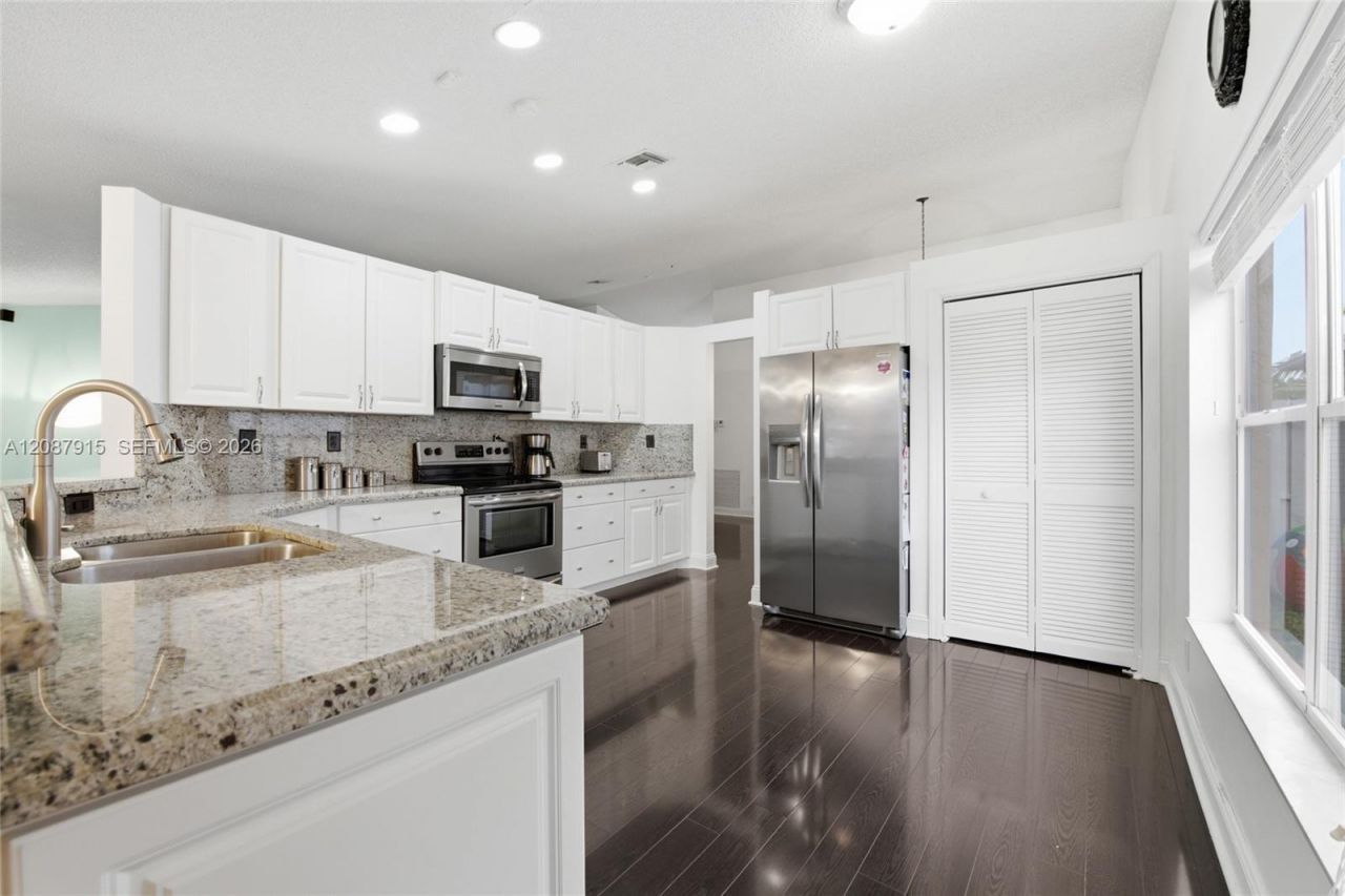 5346 NW 99th Way, Coral Springs, FL 33076 Photo