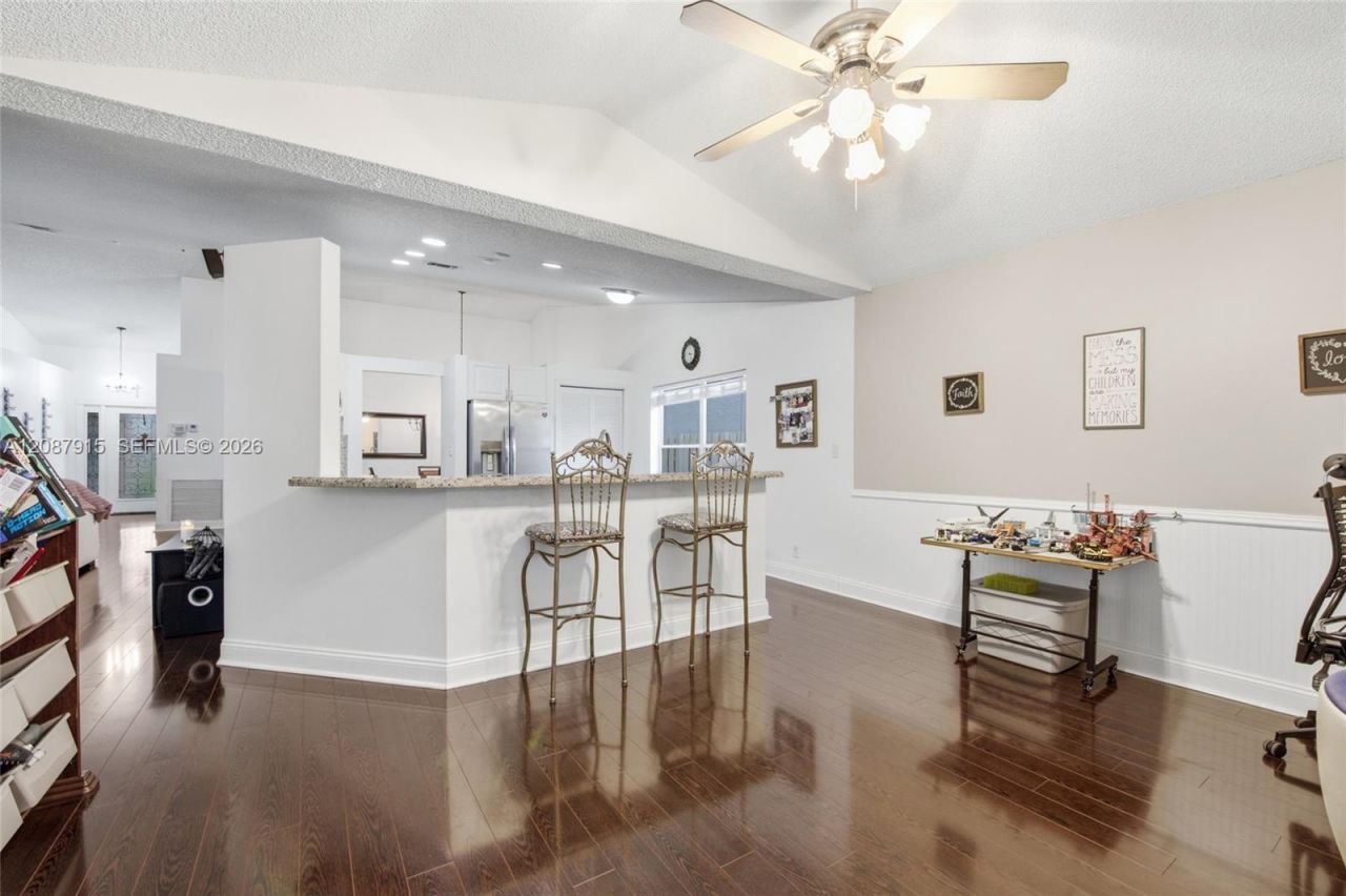 5346 NW 99th Way, Coral Springs, FL 33076 Photo