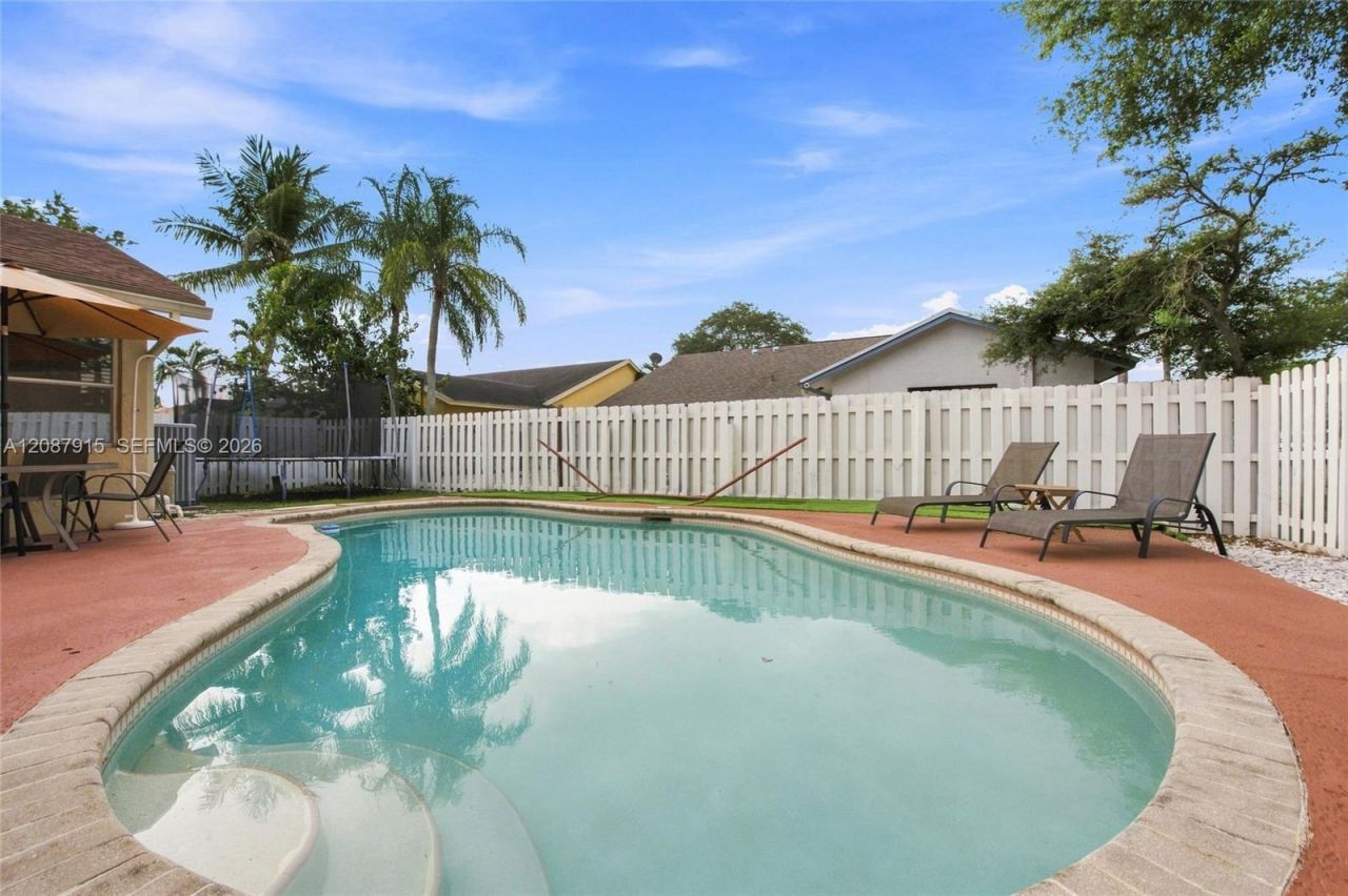 5346 NW 99th Way, Coral Springs, FL 33076 Photo