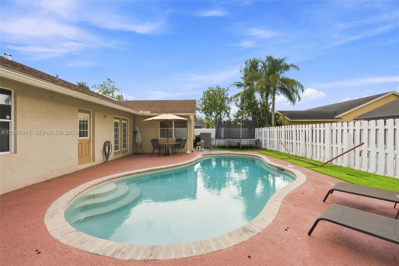 5346 NW 99th Way, Coral Springs, FL 33076 Photo