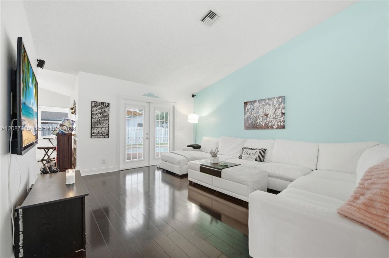 5346 NW 99th Way, Coral Springs, FL 33076 Photo