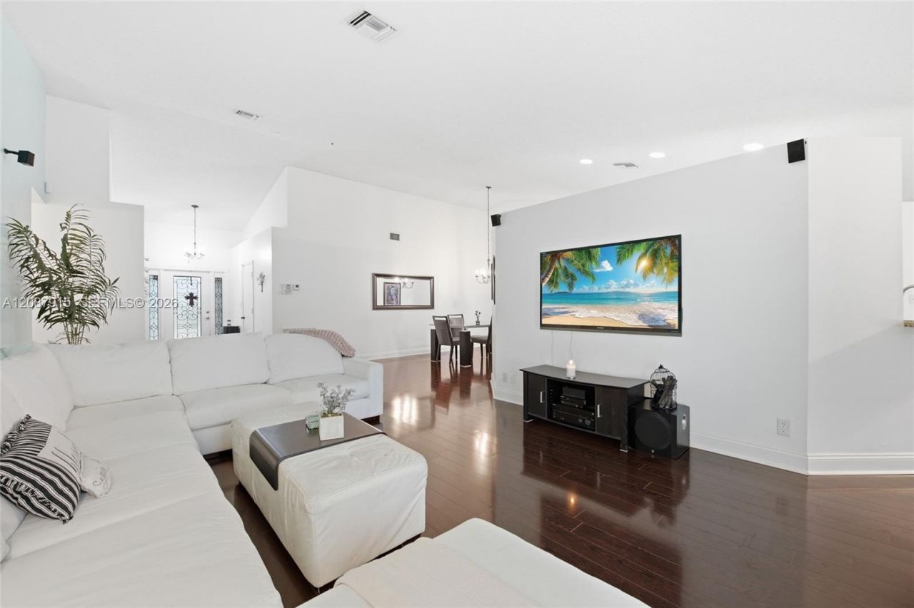 5346 NW 99th Way, Coral Springs, FL 33076 Photo