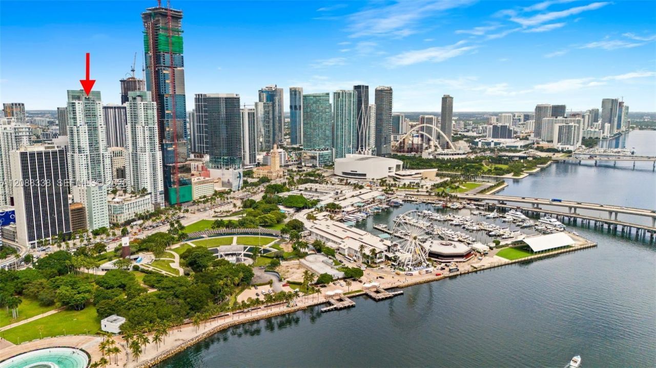 253 NE 2nd St, Unit 2501, Miami, FL 33132 Photo