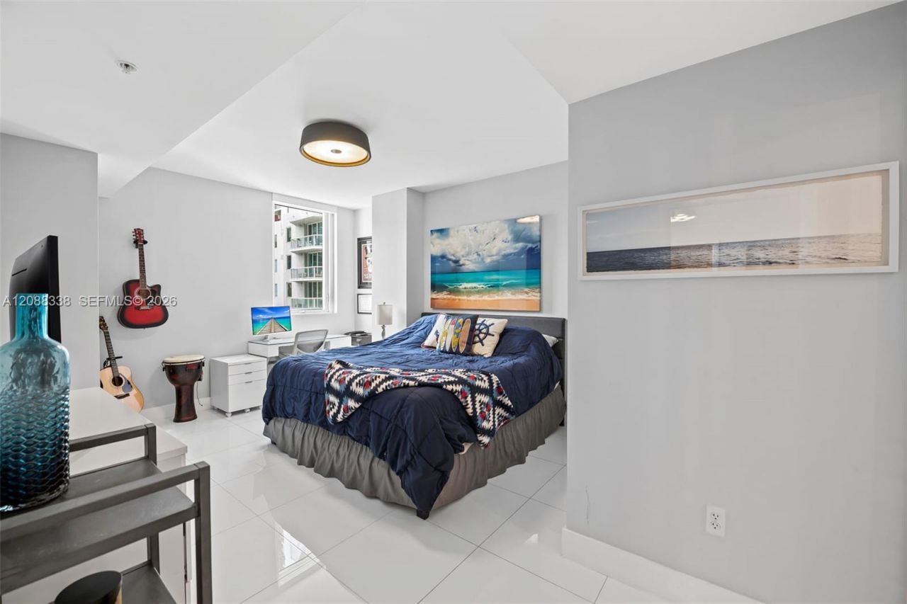 253 NE 2nd St, Unit 2501, Miami, FL 33132 Photo