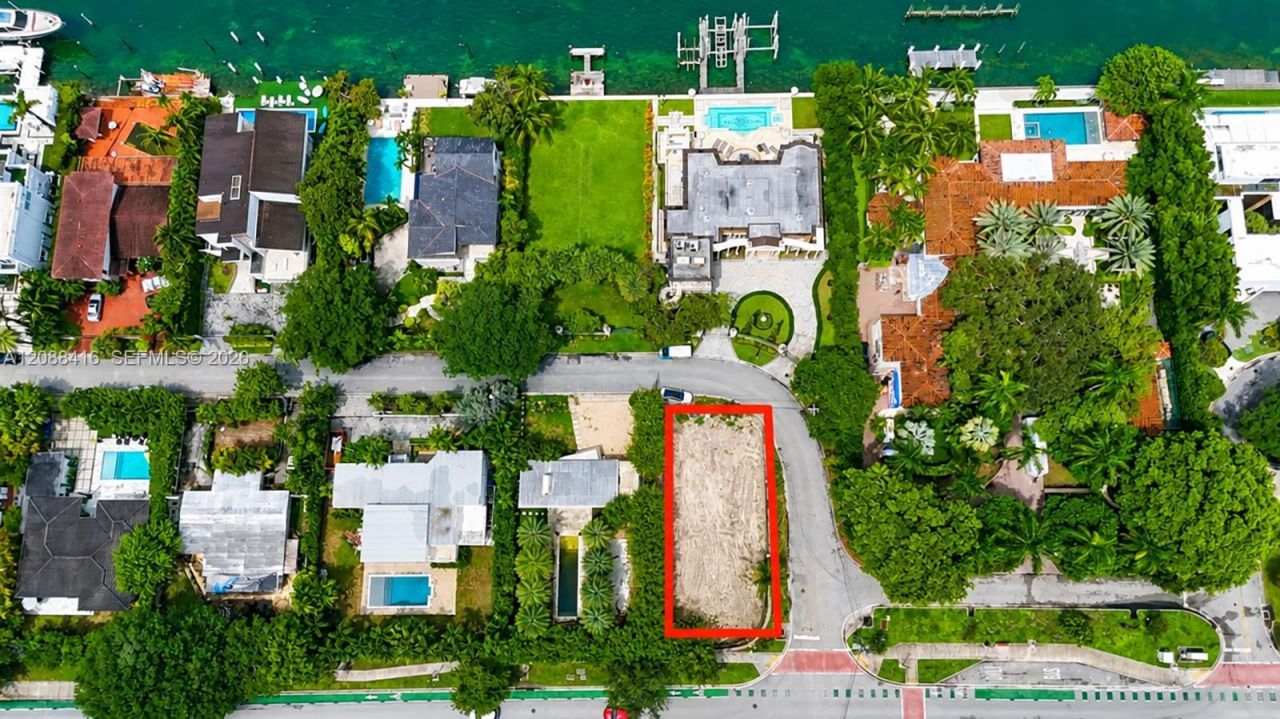 920 N Venetian Dr, Miami, FL 33139 Photo