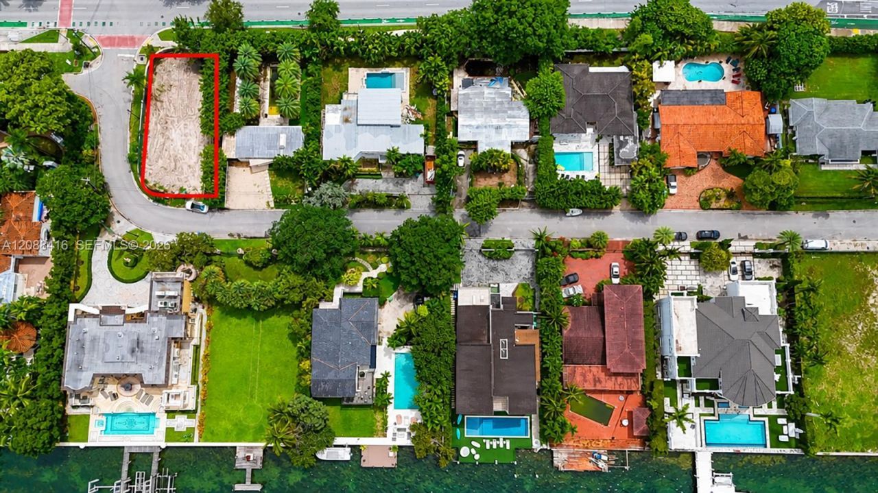 920 N Venetian Dr, Miami, FL 33139 Photo