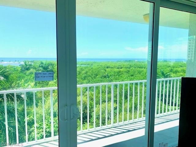 5550 Heron Point Dr, Unit 505, Naples, FL 34108 Photo