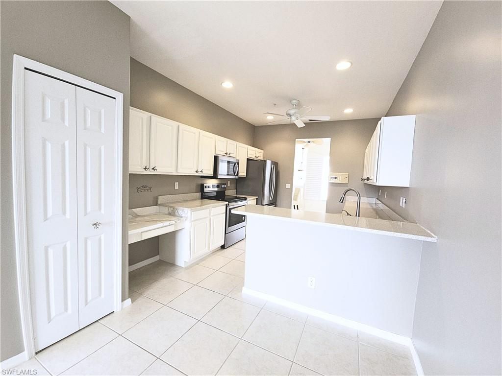 2135 Arielle Dr, Unit 2404, Naples, FL 34109 Photo