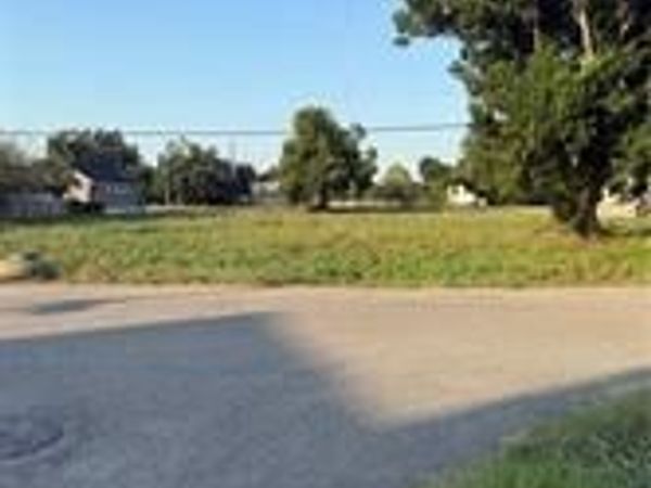 1229701-1229703 MEMORIAL PARK Drive, New Orleans, LA 70114