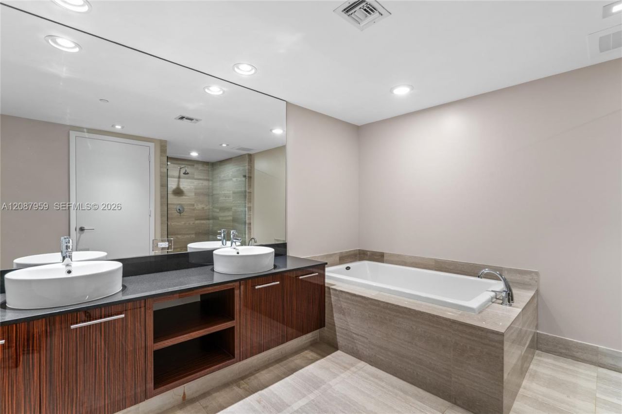 3951 S Ocean Dr, Unit 1002, Hollywood, FL 33019 Photo