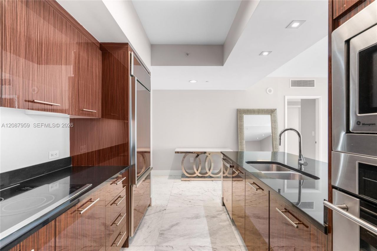 3951 S Ocean Dr, Unit 1002, Hollywood, FL 33019 Photo
