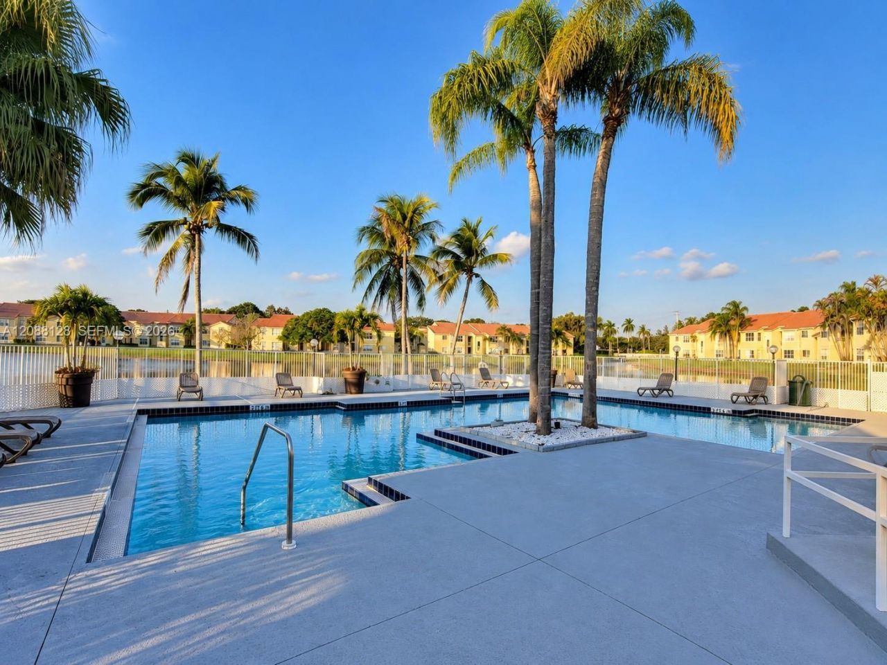 12620 Vista Isles Dr, Unit 1014, Sunrise, FL 33325 Photo