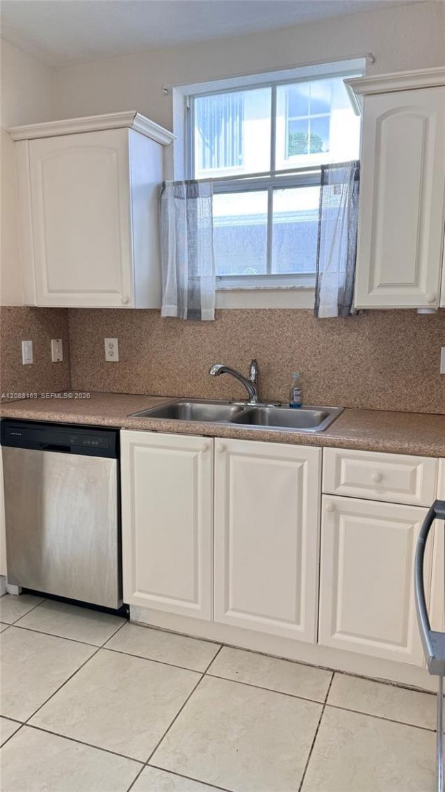 8177 W 36th Ave, Unit 7, Hialeah, FL 33018 Photo