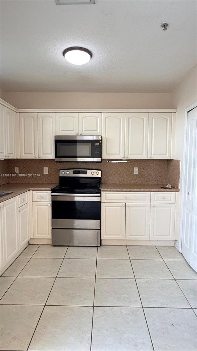 8177 W 36th Ave, Unit 7, Hialeah, FL 33018 Photo