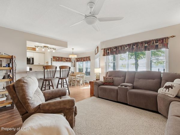 19 -101 Midlake Drive, Lake Harmony, PA 18624