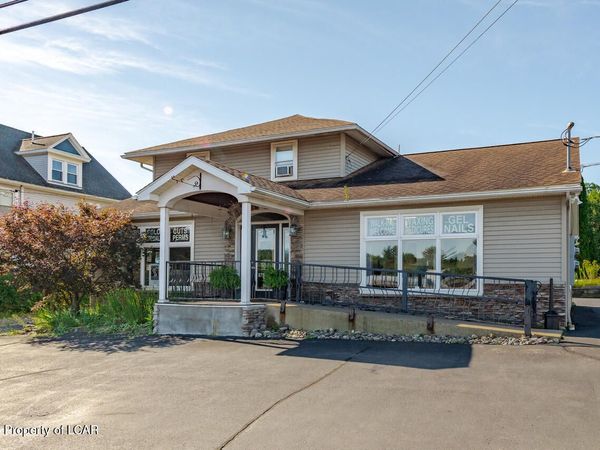605 Main Road, Dallas, PA 18612