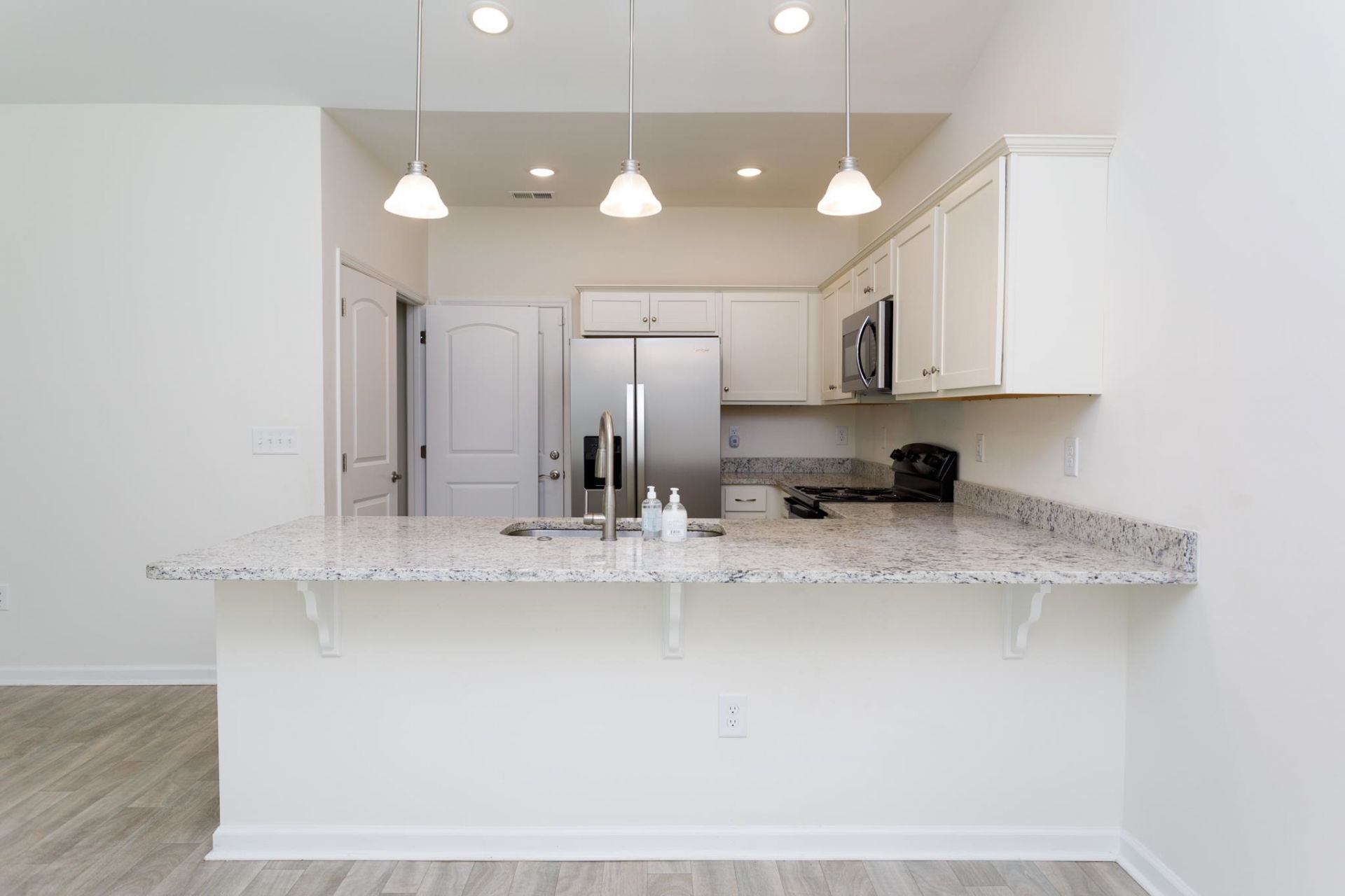 393 Shallow Cove Dr. Photo 5