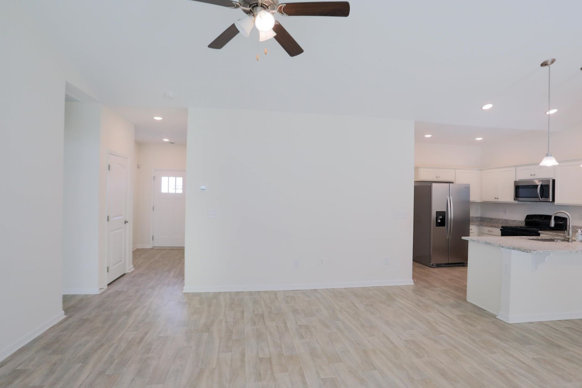 393 Shallow Cove Dr. Photo 8