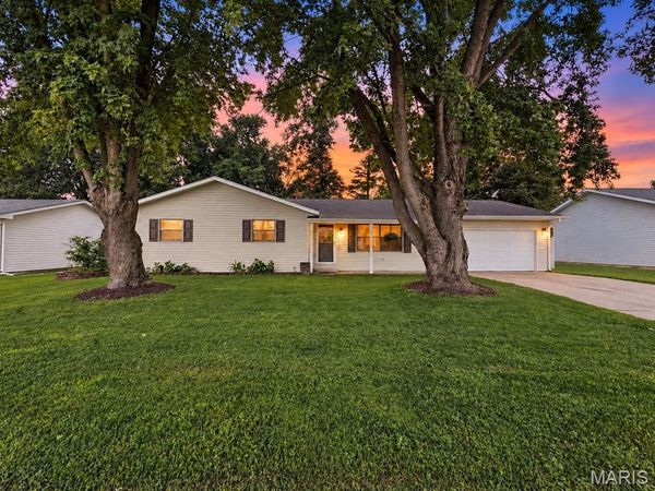 403 Leisure Street, New Baden, IL 62265