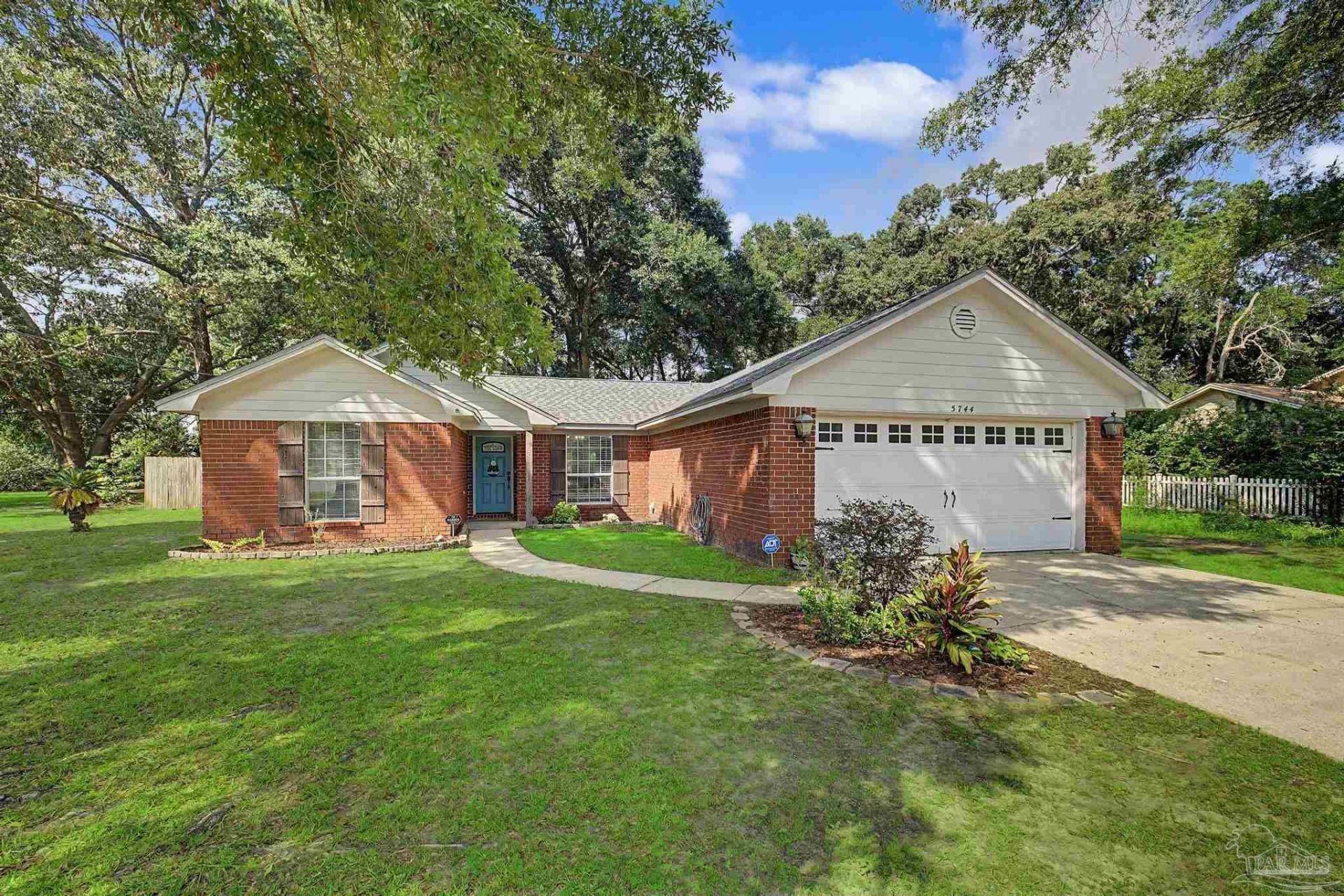 5744 Charmonte Way, Milton, FL 32583 Main Photo