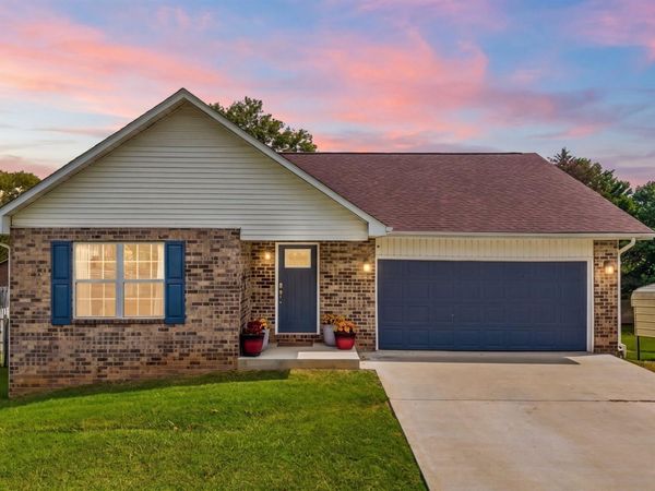 1326 Raulston Rd , Maryville, TN 37803