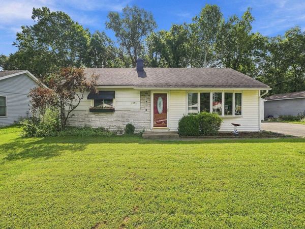 1079 Brookdale Drive, New Haven, IN 46774
