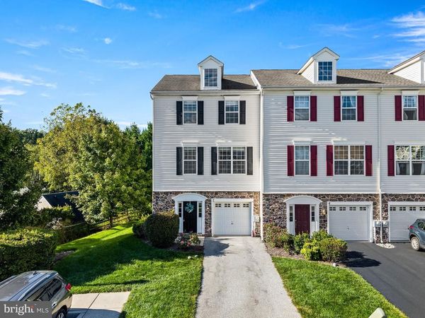 2 SHOREHAM DRIVE, COATESVILLE, PA 19320
