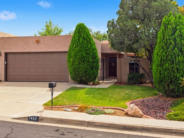 7452 Burlison Drive NE, Albuquerque, NM 87109