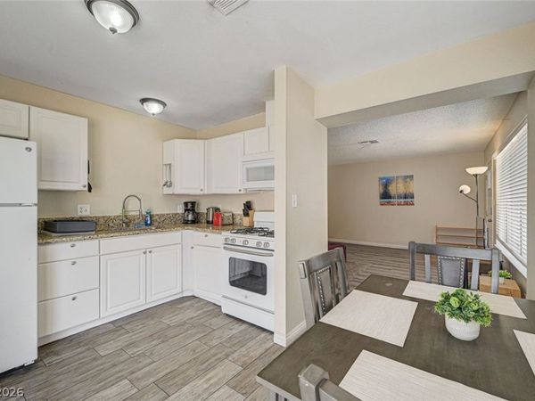 4016 Calle Paula, Las Vegas, NV 89103