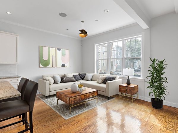 306 Maverick St, Unit 1, Boston, MA 02128