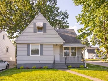 6615 Gilbert Avenue , Parma, OH 44129