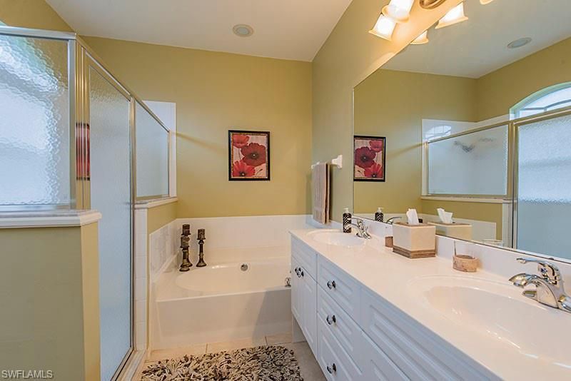 1837 Avian Ct, Unit A-71, Naples, FL 34119 Photo