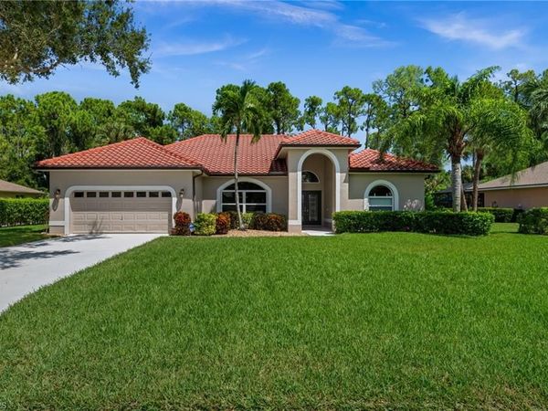2127 Imperial CIR , NAPLES, FL 34110